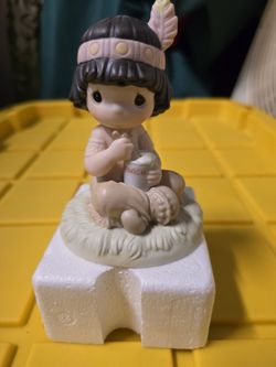Precious Moments Members Only Figurine