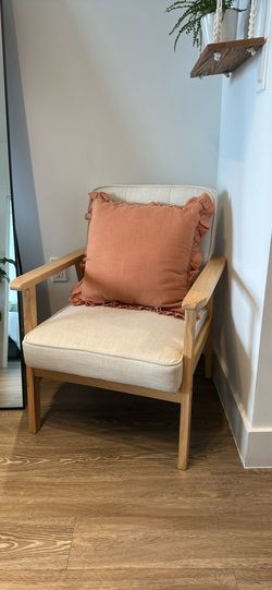 Silla de madera beige