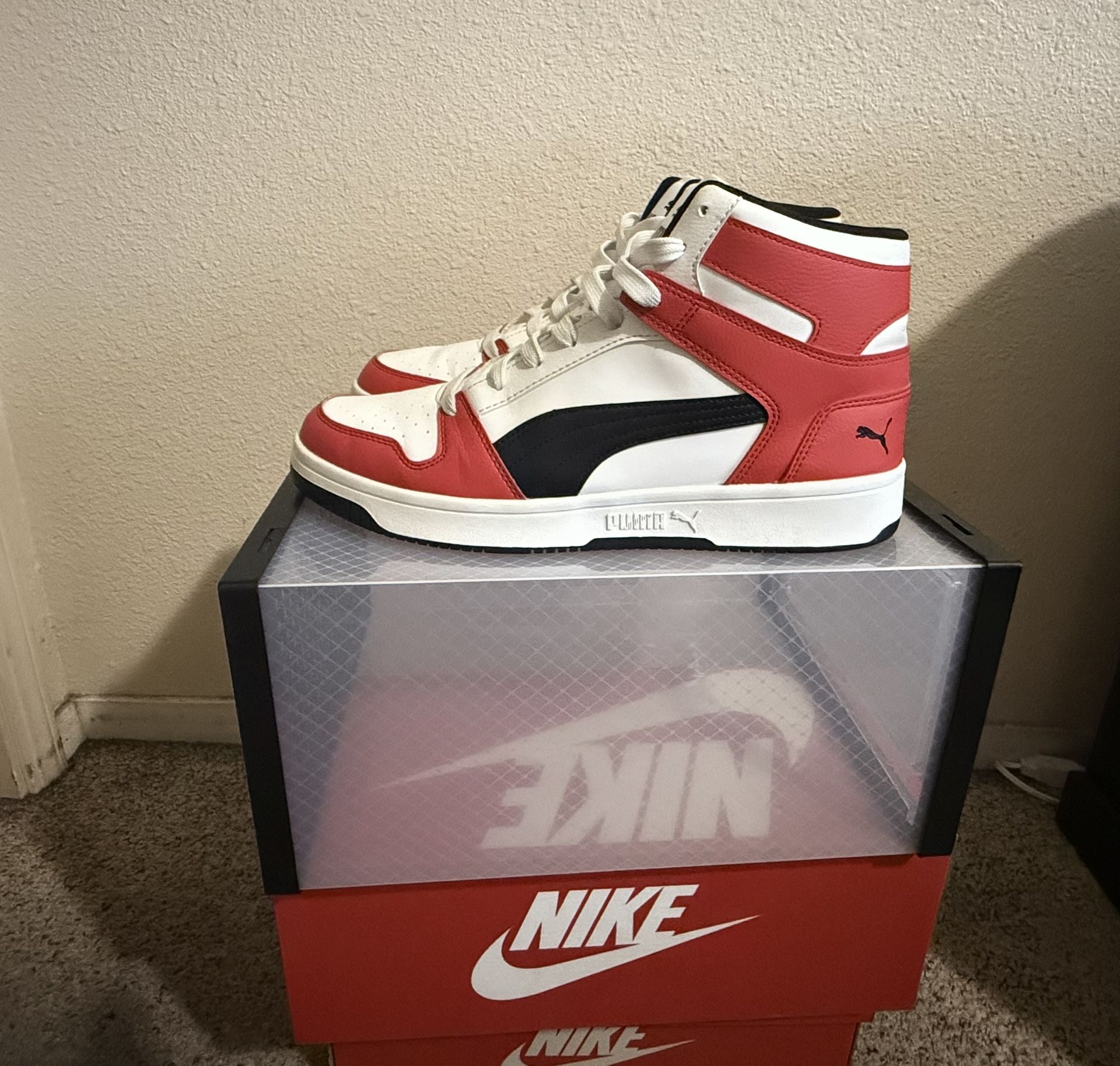 Puma Mid top sneakers