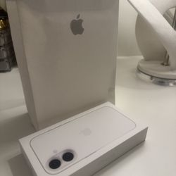 iPhone 17 — 256GB — White