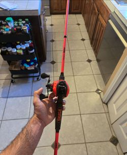 Lew's Smash Baitcasting Rod and Reel Combo