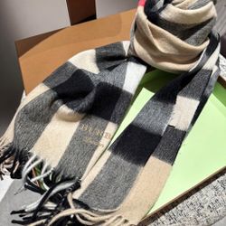 Burberry scarf