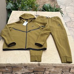 New Nike tech fleece SET olive flak hoodie jacket pants joggers Men’s L Large