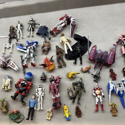 Mix Collectable Figures Star Wars/ Pokemon / Bandai