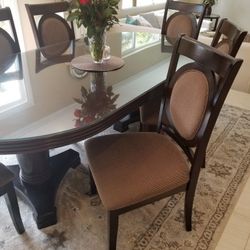 Dinning Set 6 chairs, table and glass top