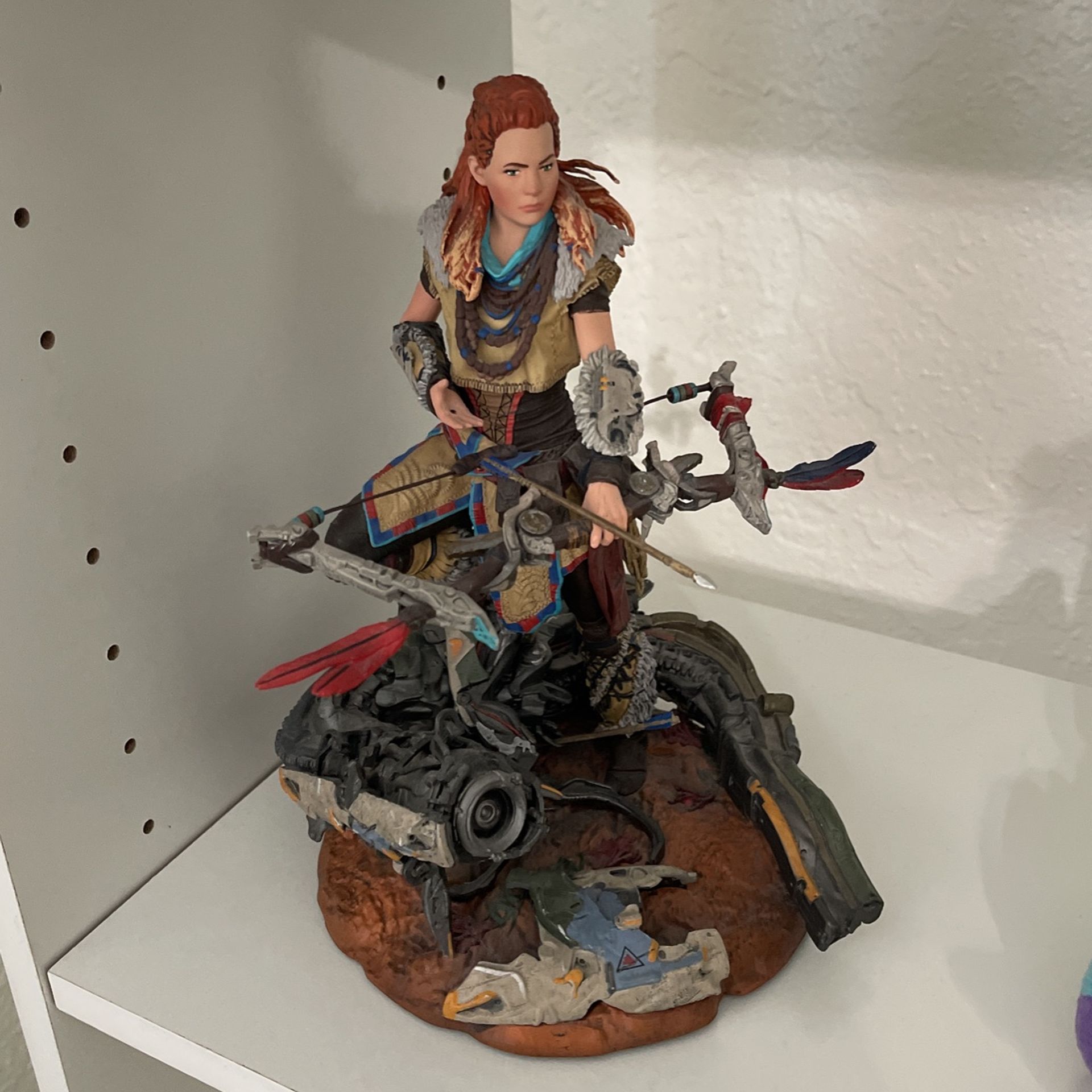 Horizon Statue