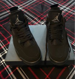 New Air Jordan Retro 4 Size 10 - Black Cat