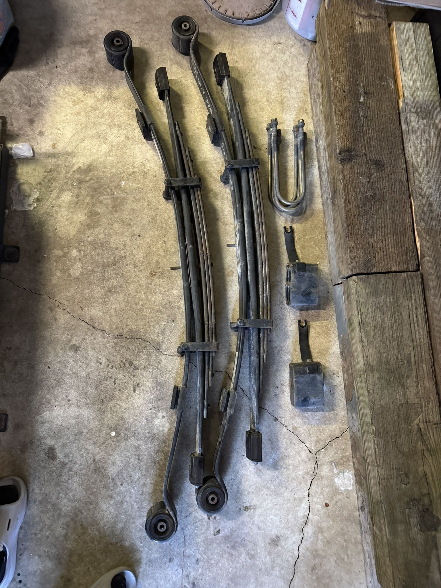 Van Compass Mini Stack Add A Leaf Springs For 2500 Sprinter