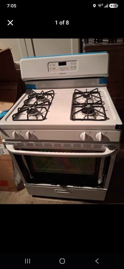 New GE
Hotpoint 30 in. 4-Burner 4.8 cu. ft. Gas Range in White