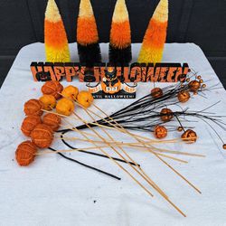 Miscellaneous Halloween Decor Items All For 1 Price
