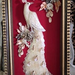 **RARE VINTAGE SEASHELL PEACOCK SHADOW BOX**