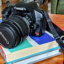 Canon EOS Rebel Xsi DSLR Camera 