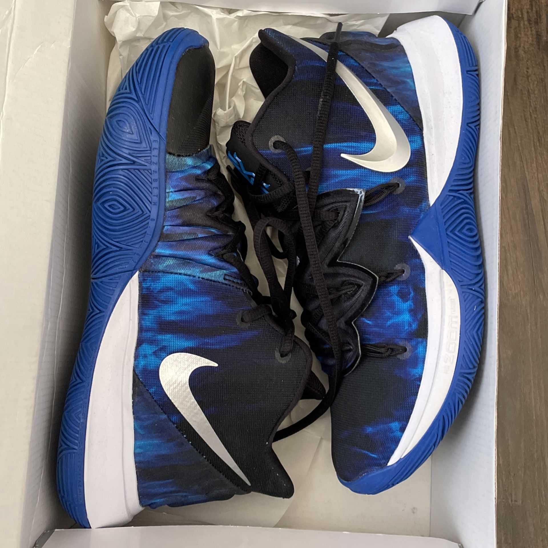 Kyrie 5 Size 8