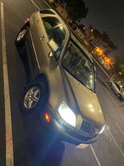 2004 Lexus 300