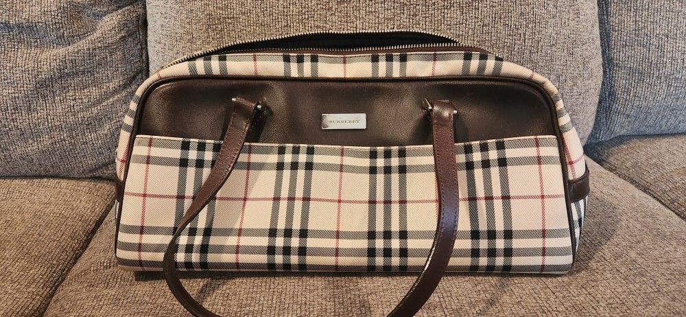 Burberry Boston Bag