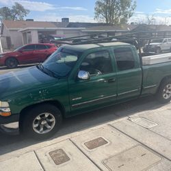Chevy Silverado 2000  Motor 4.3    6 Cylinder 