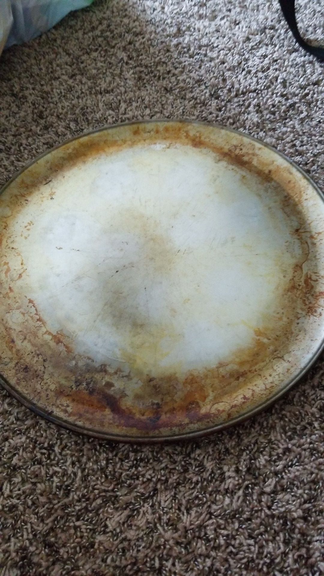 Pizza pan.