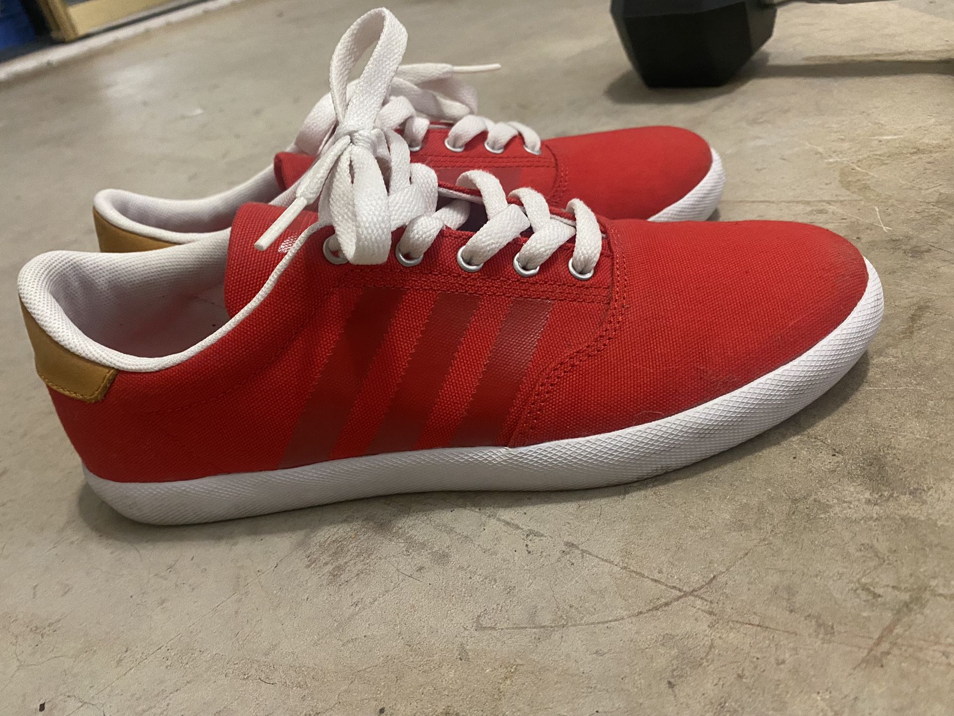 Adidas Shoes Size 9 Men’s Like New