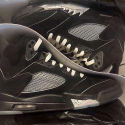 Air Jordan Retro 5( Reimagined) Great Condition (PRICE IS FIRM) NO TRADES