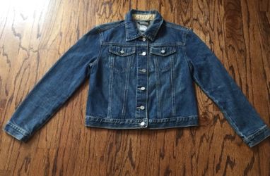 Women’s GAP Jean Jacket, size small