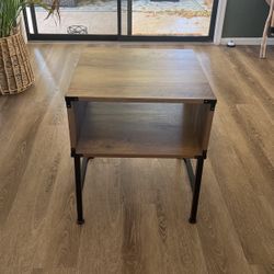 Corner Table 