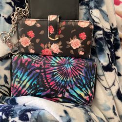 3 Wallets For The Price Of 1!!!