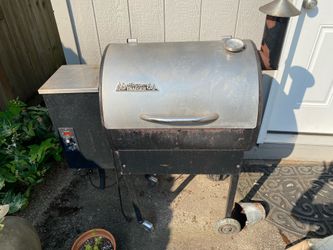 Traeger smoker