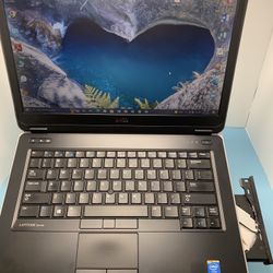 i5…i5…i5..DELL .LATITUDE  E-6440… 240 GBSSD …8.00 GB -RAM .  FASTER  and  READY FOR CLASSES  ON LINE OR WORK FROM H