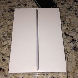 IPad  6th GEN 128GB