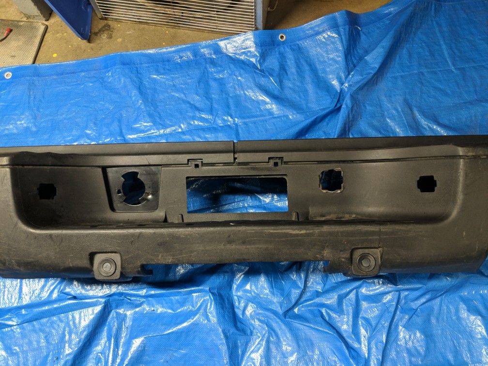 2011-2014 Chevy Or GMC 2500&3500 Rear Bumper With Sensors!