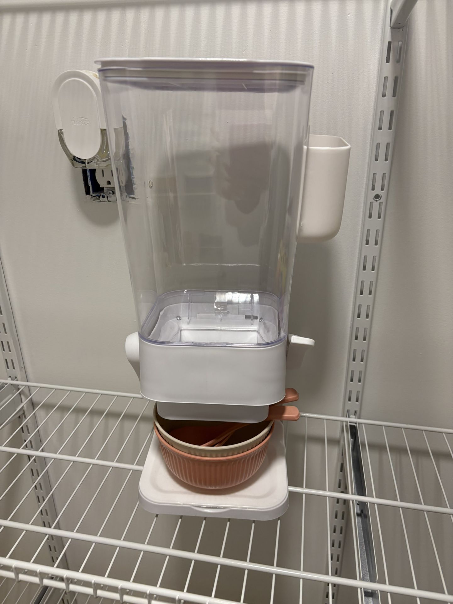 Cereal Dispenser