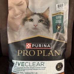 PRO PLAN. CAT FOOD. NEW. 16 POUNDS. LIVE CLEAR ADULT. EXPIRY DATE JUNE/2027