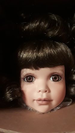 For trade beautiful vintage collectable doll