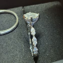 Pear Shaped Diamond Wedding Set