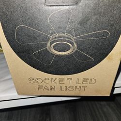 SOCKET LIGHT FAN