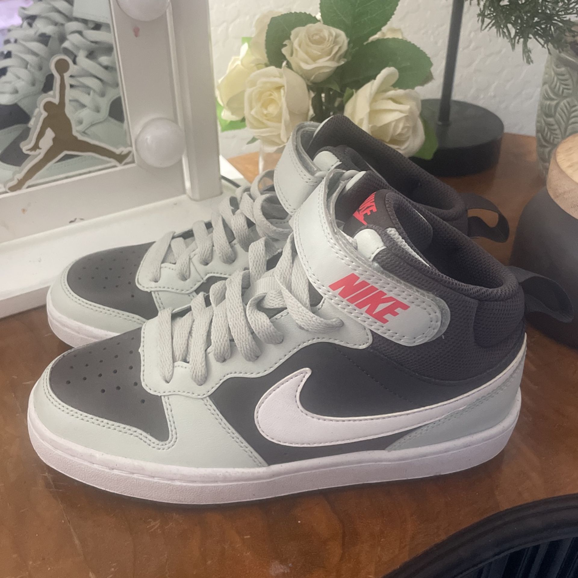 Nike Court Borough Mid GS 'Medium Ash Light Silver' Sneaker