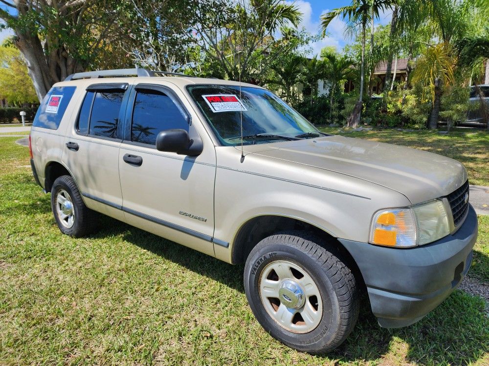2004 Ford Explorer