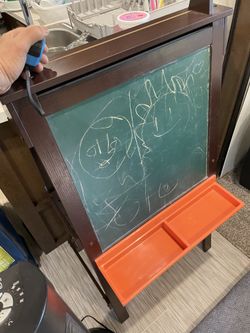 Children’s Art Easels x 2