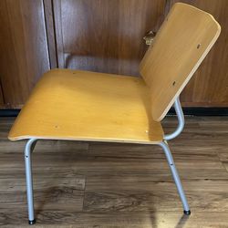 Vintage Wide Ikea Molded Plywood Chair