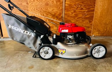 Honda HRR216K9VYAA Self-Propelled Lawn Mower w/ Roto (Blade) Stop