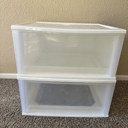 Pull-out drawer storage case (clothing / household storage)