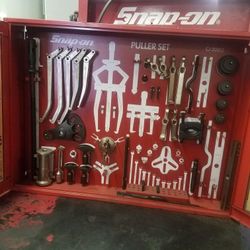 Snap on puller set