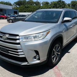 2019 Toyota Highlander 