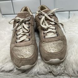 UGG Australia 1011889 Avelyn Metallic Basket Leather Sneaker Soft Gold Women's 8