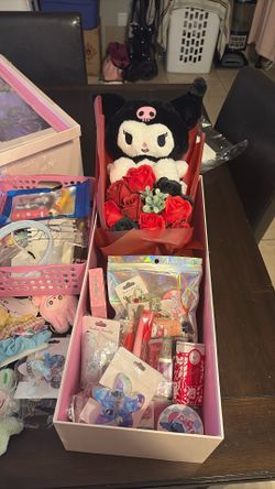 Kuromi Y Cosméticos Incluidos 