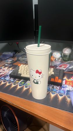 Starbucks x Hello Kitty Tumbler with Straw