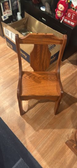 Amish made Oak Children's Table and Chair Set