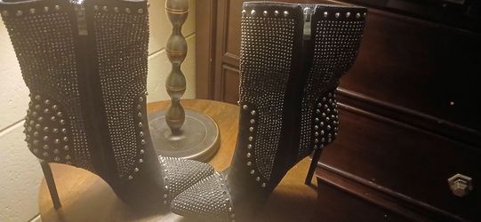 Black sparkling boots size 7