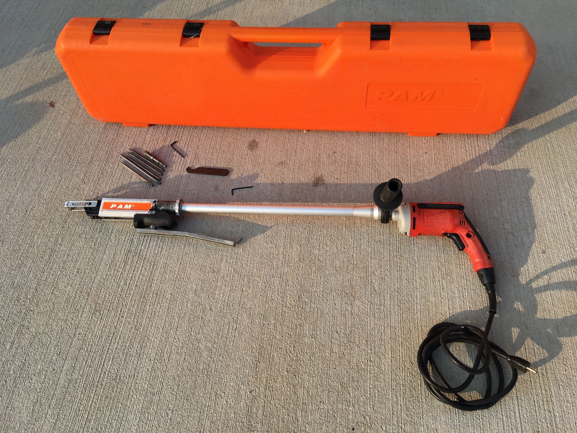 Milwaukee Pam deck screw gun with case for Sale in Lexington, KY OfferUp