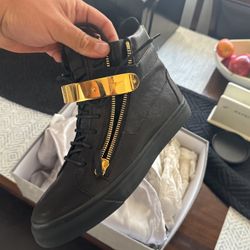 Giuseppe Men’s